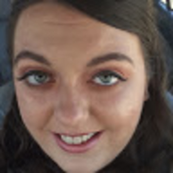 Meet your Posher, Brittney - Picture 1 of 1